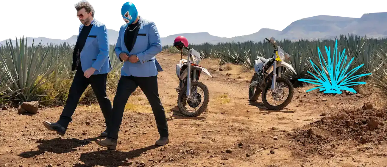Don Gato and Danny McBride walking from motocicletas